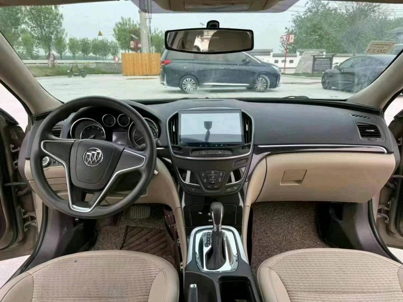 徐州17年别克君威4