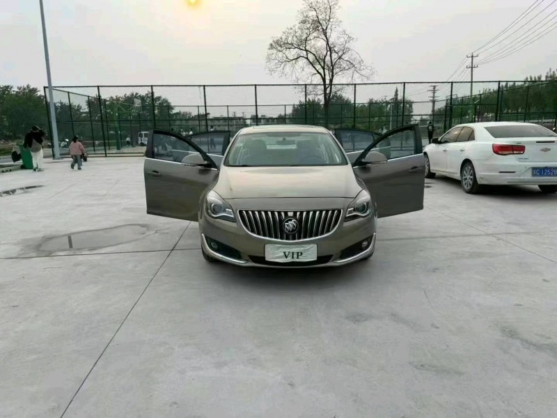 徐州17年别克君威7