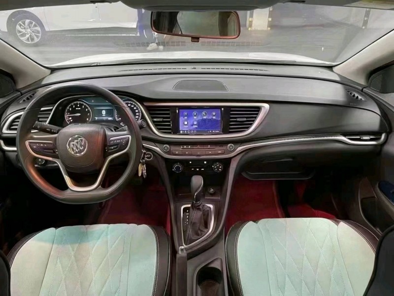 成都22年别克英朗7