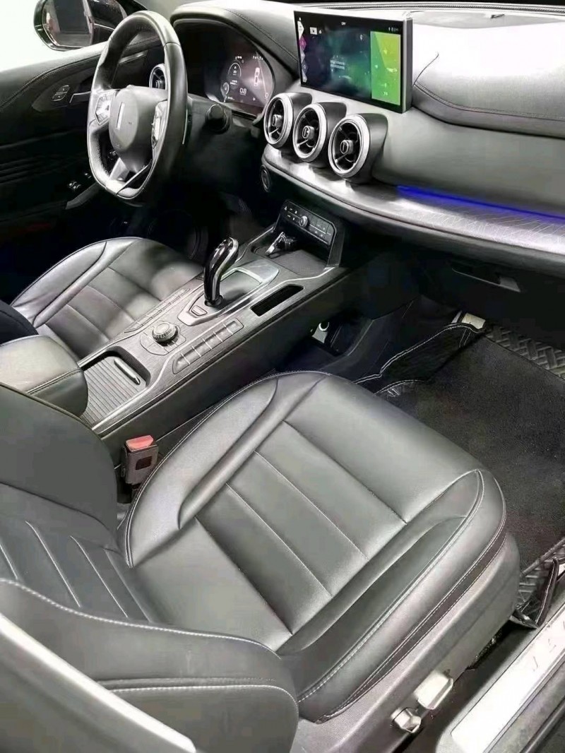 成都19年长城汽车WEY VV58