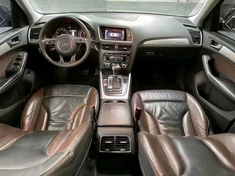 成都18年奥迪Q59