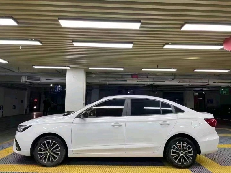 成都22年榮威i53