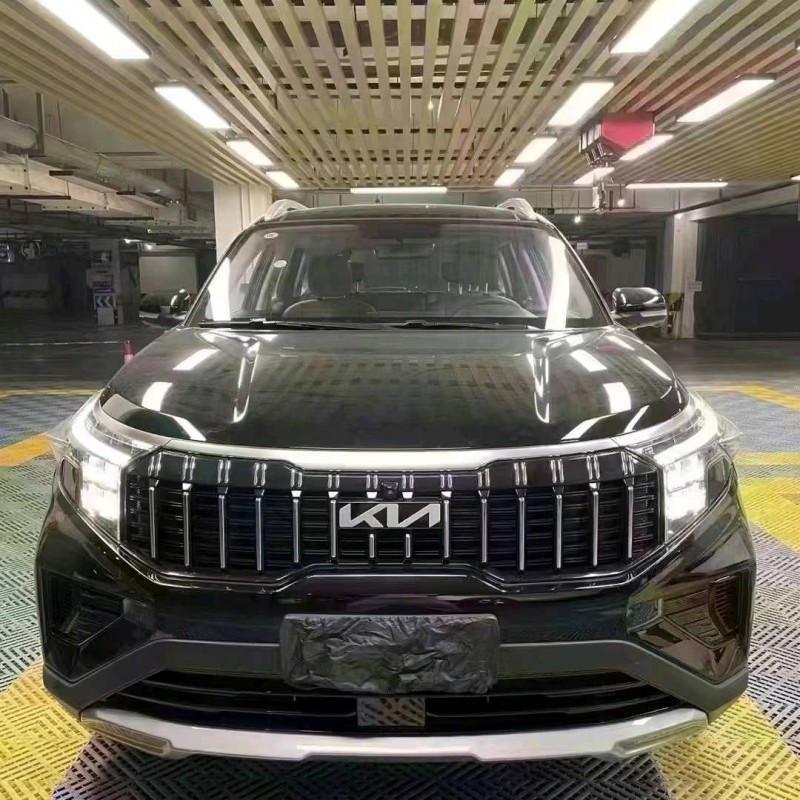 成都23年起亚智跑1