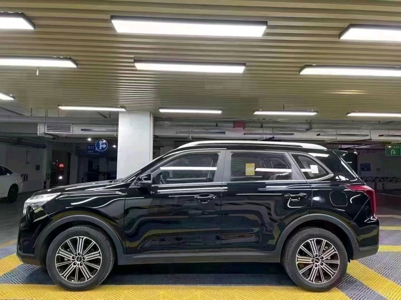 成都23年起亚智跑3