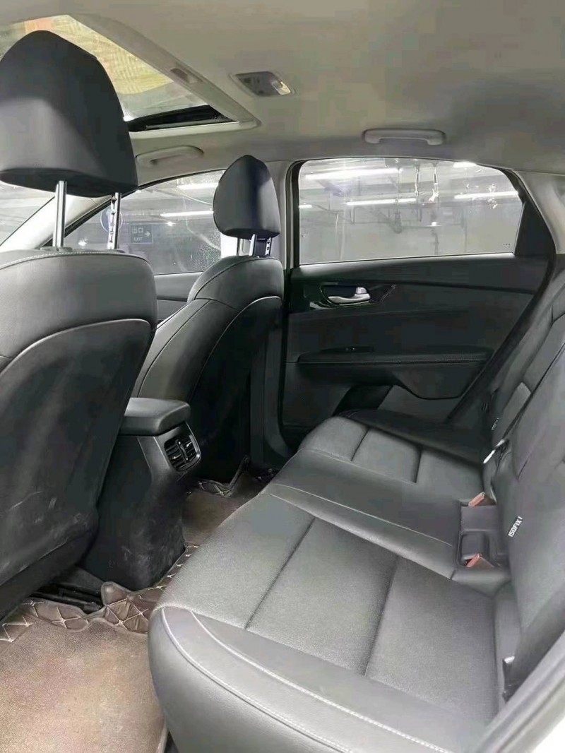 成都23年起亚K37