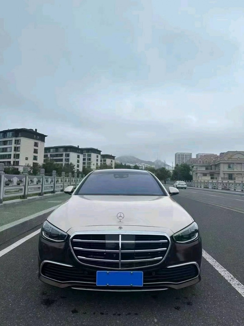 青岛22年奔驰S1