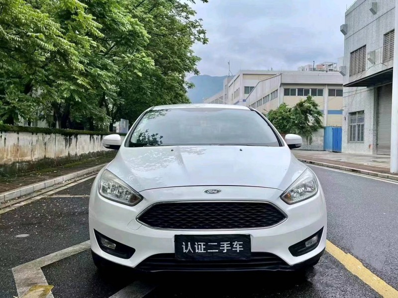 枣庄16年福特福克斯1
