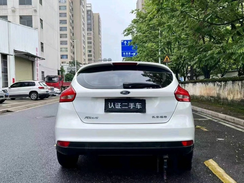 枣庄16年福特福克斯6