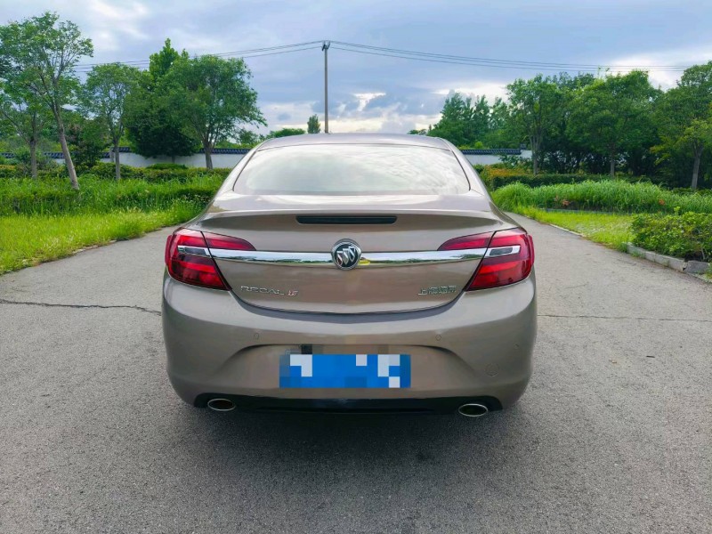 徐州15年别克君威9