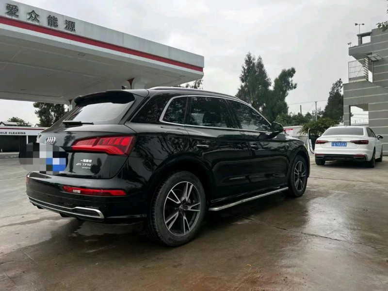 重庆20年奥迪Q57