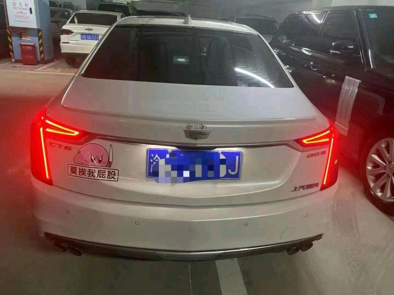 重庆20年凯迪拉克CT62