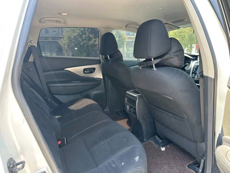 济南17年日产楼兰8