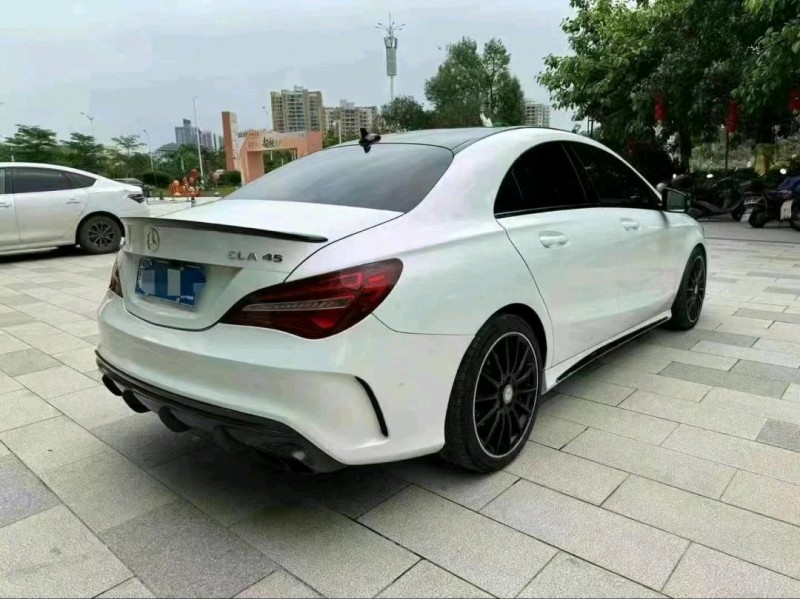 广州18年奔驰CLA7
