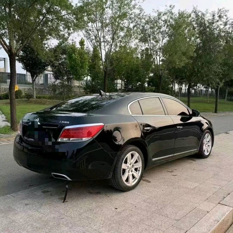 枣庄13年别克君越8