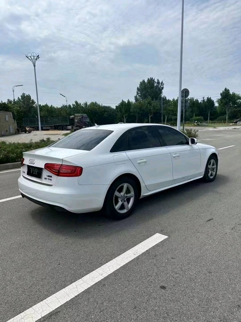 枣庄14年奥迪A4L9