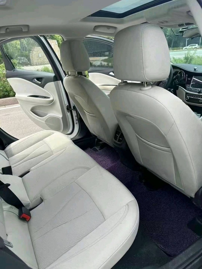 枣庄20年别克威朗5