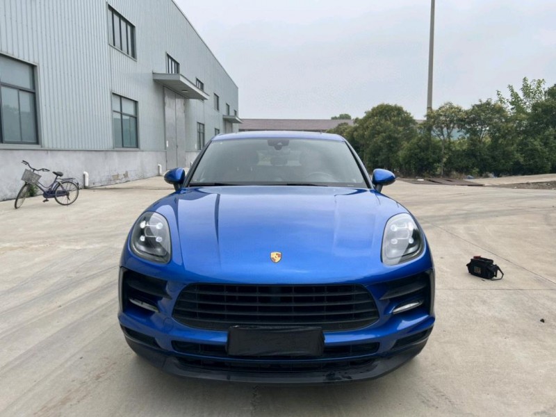 盐城20年保时捷Macan1