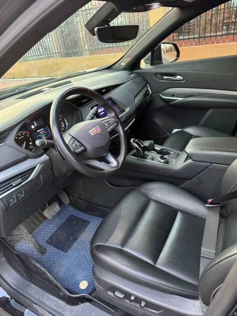 東營20年凱迪拉克XT46