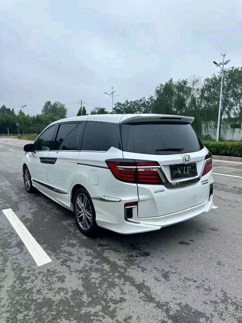 枣庄21年本田艾力绅8