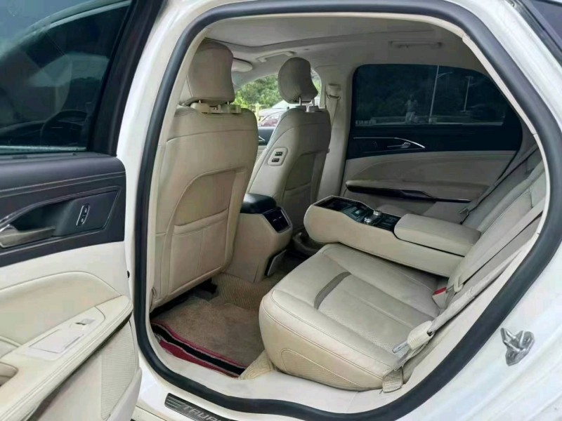 广州18年福特金牛座4