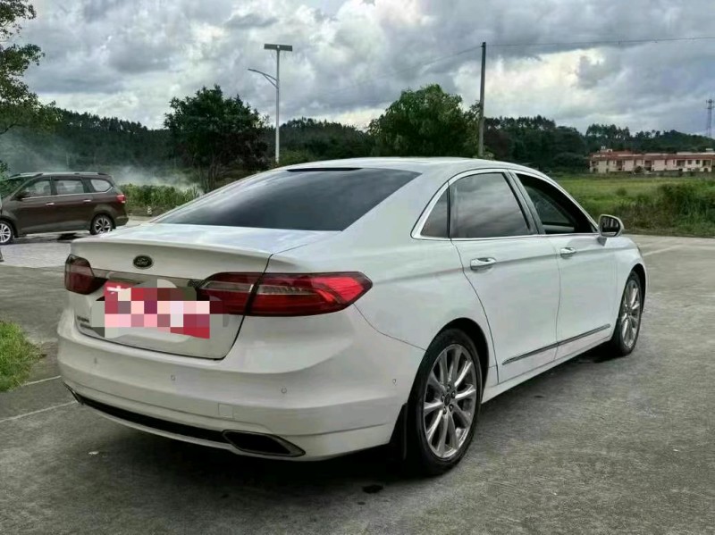 广州18年福特金牛座7