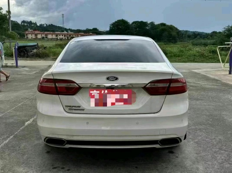 广州18年福特金牛座9