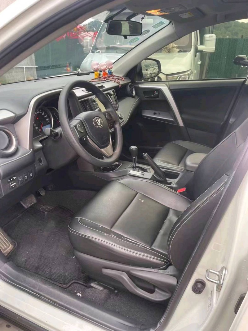 广州19年丰田RAV46