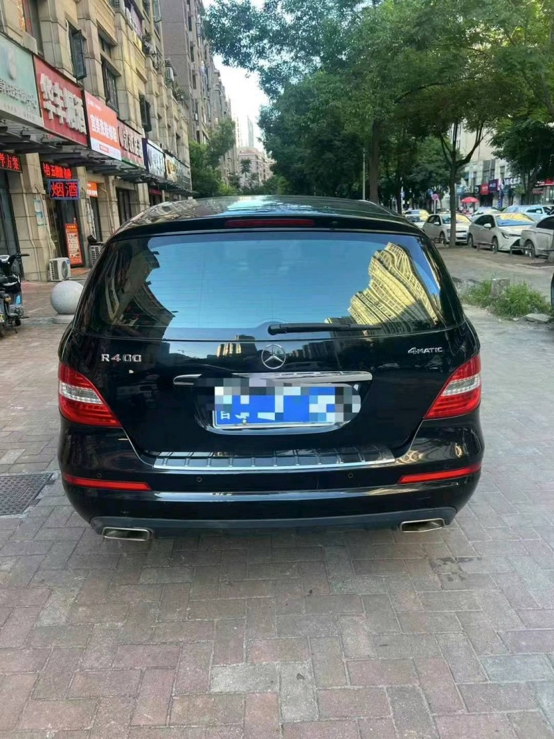 武汉11年奔驰R9