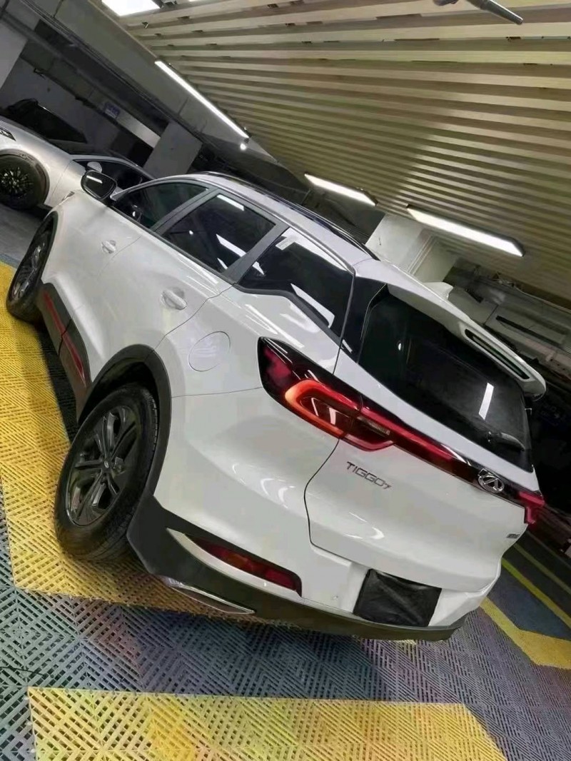 成都22年奇瑞瑞虎76