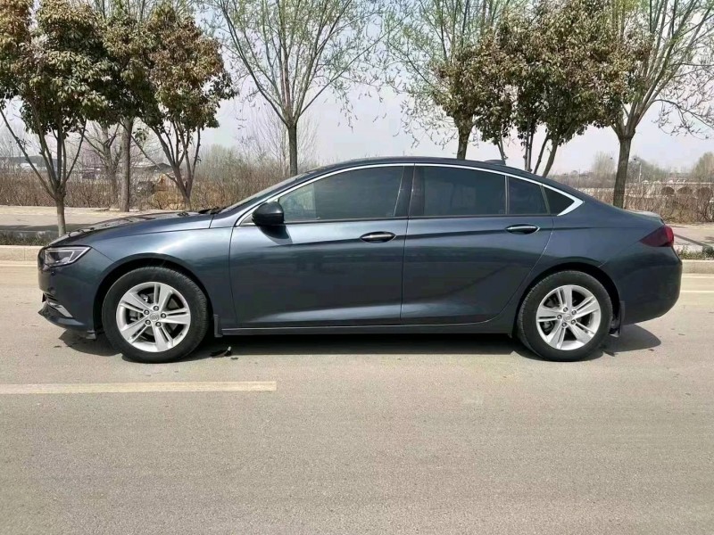 枣庄19年别克君威4