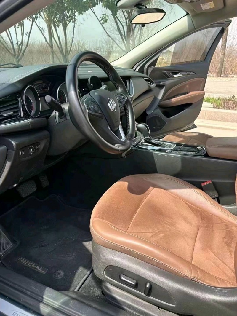 枣庄19年别克君威5