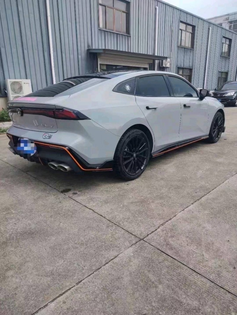 南京23年長安汽車UNI-V3
