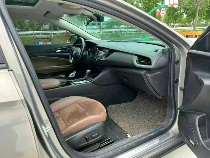 徐州18年别克君威6