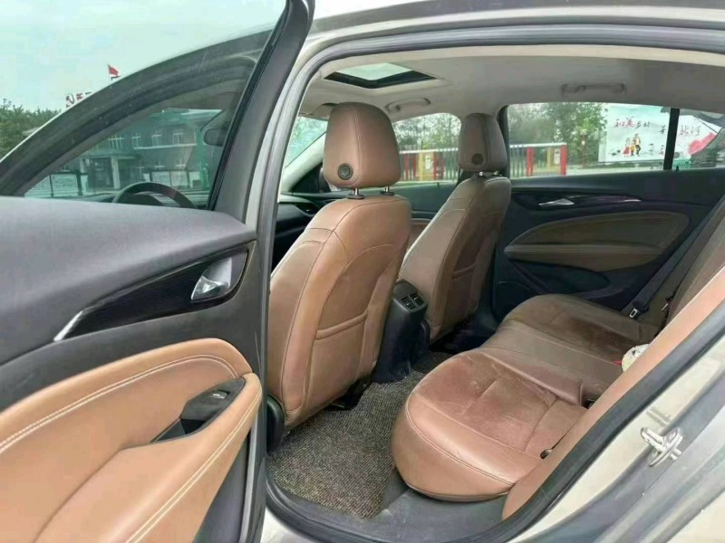 徐州18年别克君威7