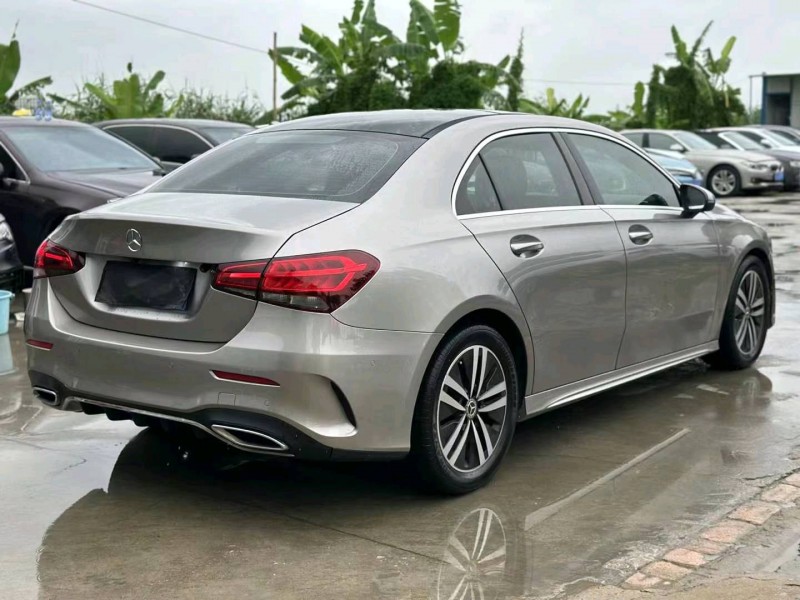 广州19年奔驰A7