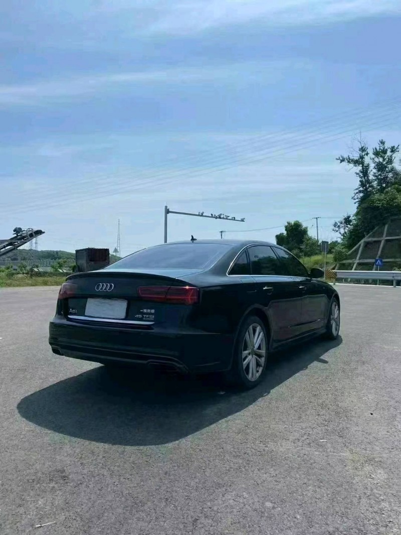 重庆18年奥迪A6L3