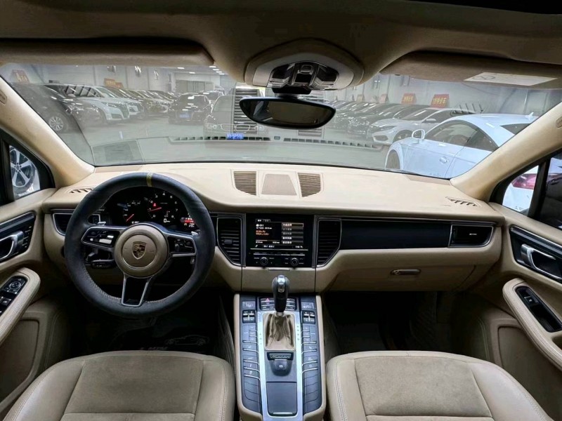 廊坊14年保时捷Macan6