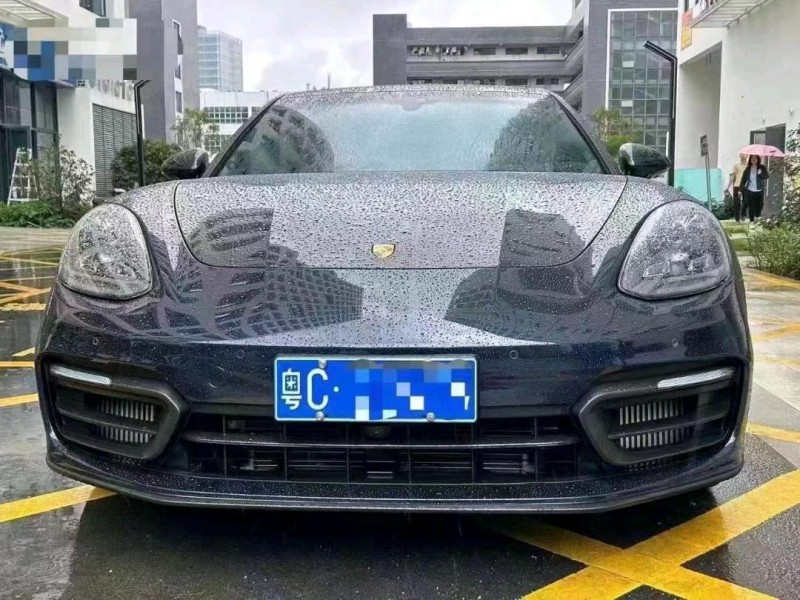 深圳22年保时捷帕拉梅拉1