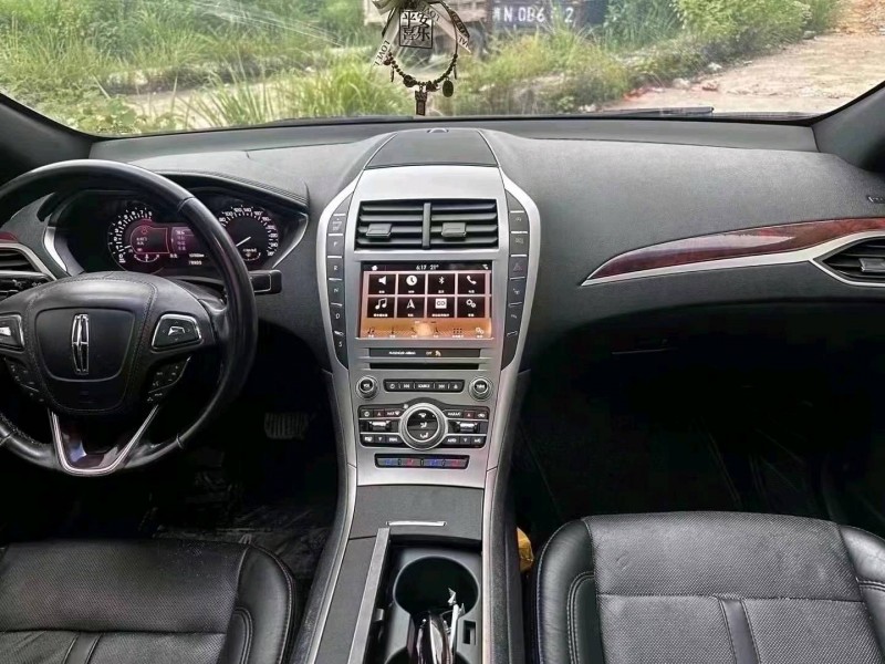 安順17年林肯MKZ3