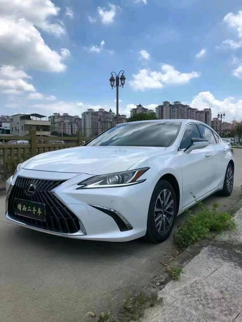 广州23年雷克萨斯ES2