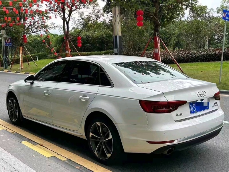 深圳17年奥迪A4L8