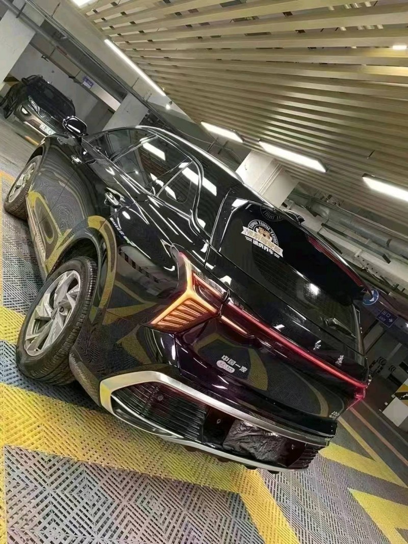 成都23年红旗HS34