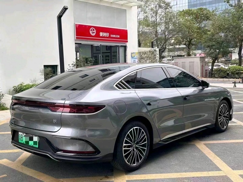 深圳23年比亚迪汉9