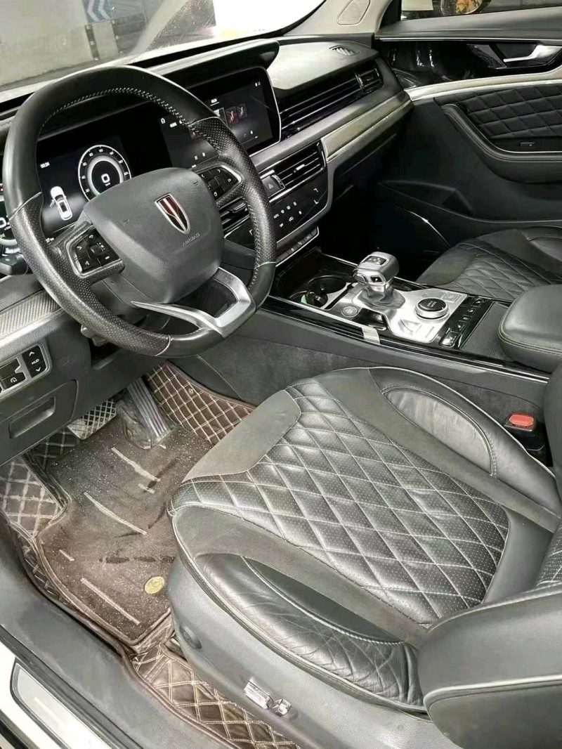 成都21年红旗HS56