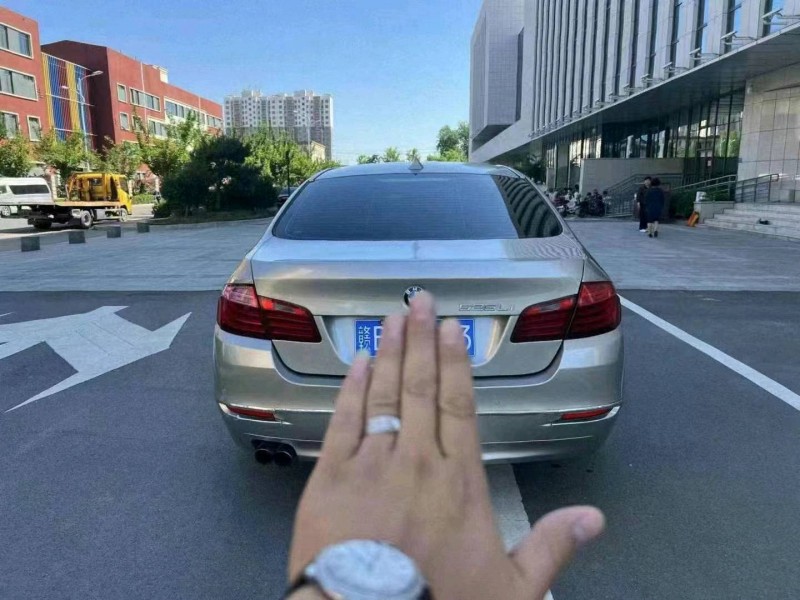 济南15年宝马5系9