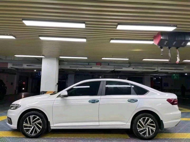 成都22年大众朗逸3