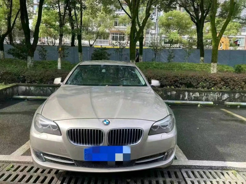 紹興12年寶馬5系1