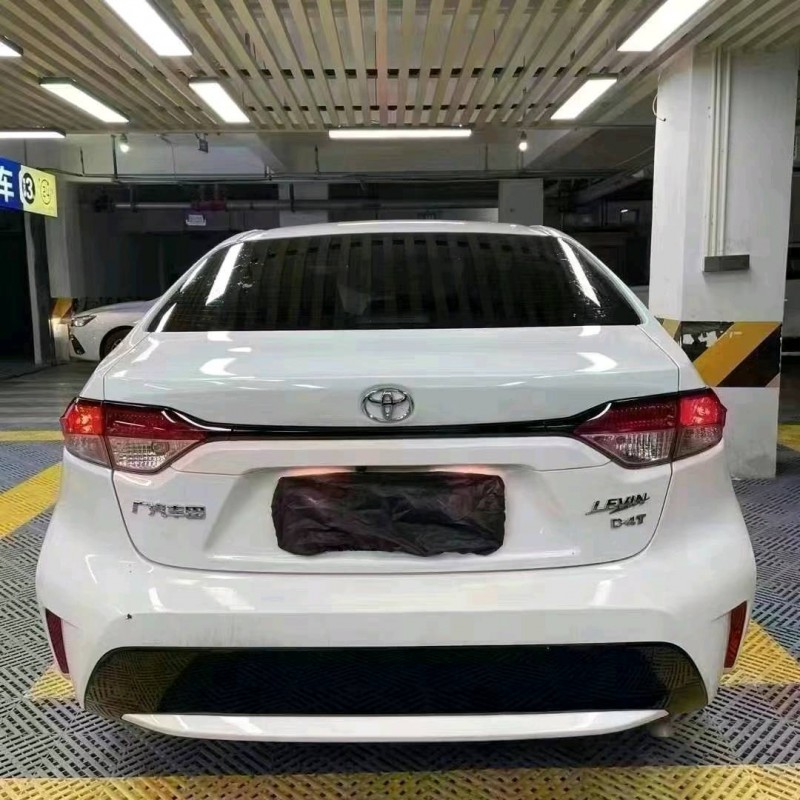 成都22年丰田雷凌5