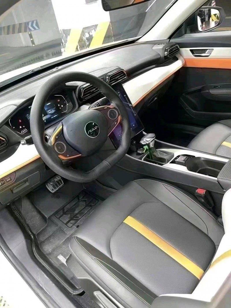 成都22年东风奕炫6