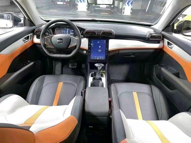 成都22年东风奕炫9